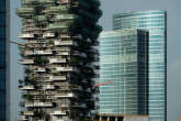 20130611_193116 Bosco Verticale e AltraSede.jpg